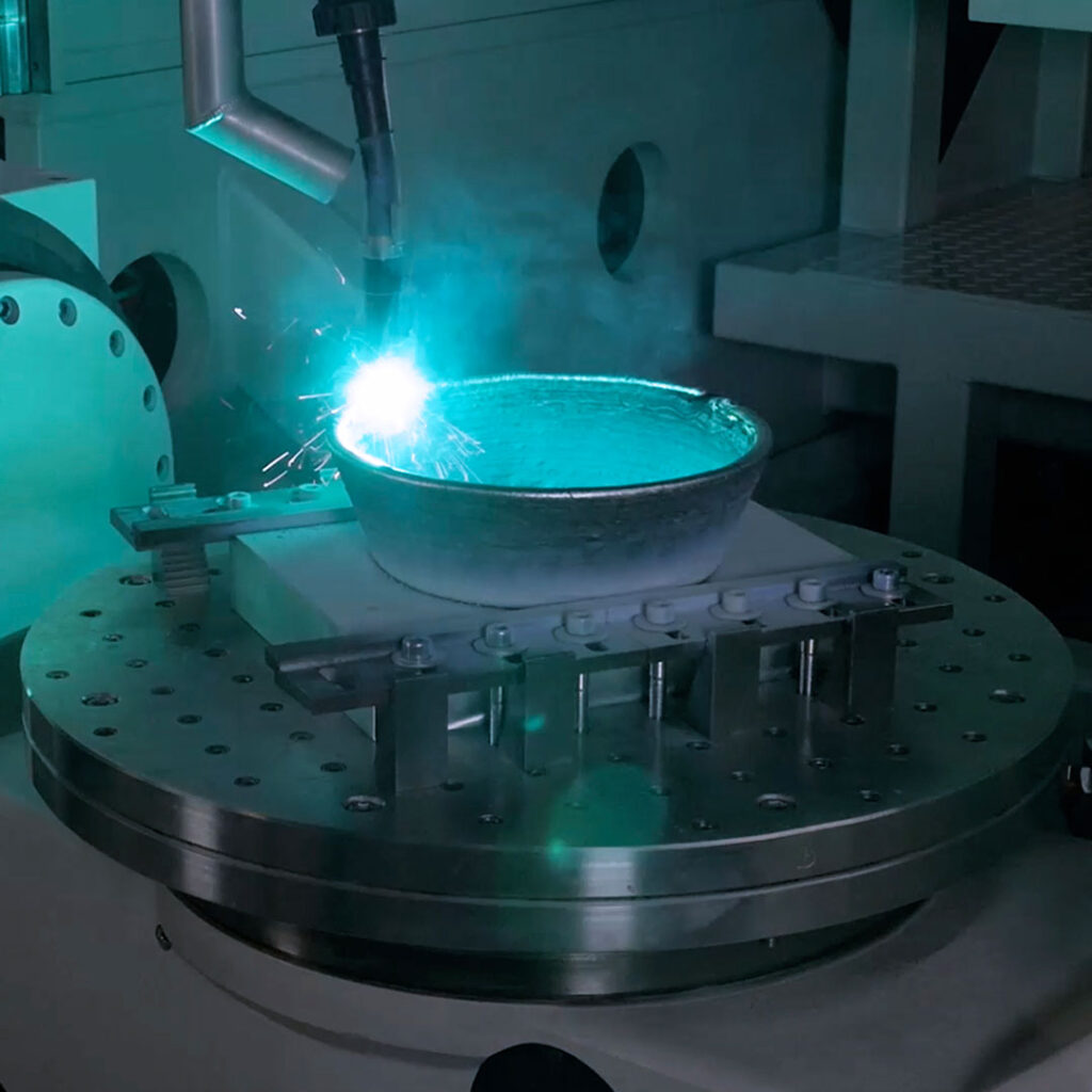 Arc Welding (Svetsning) skriver ut metall i flera lager – helt automatiserat och styrt digitalt.